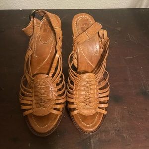 Frye caramel leather heeled sandals. Womens size 8. Approx 4in wood heel.